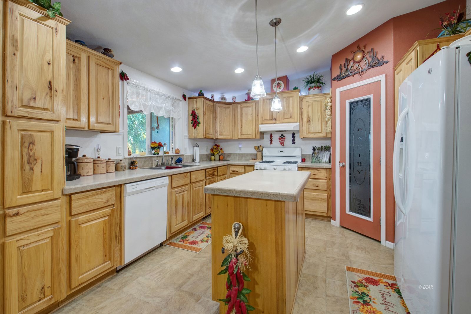 6433 Kayenta Drive Property Photo 7