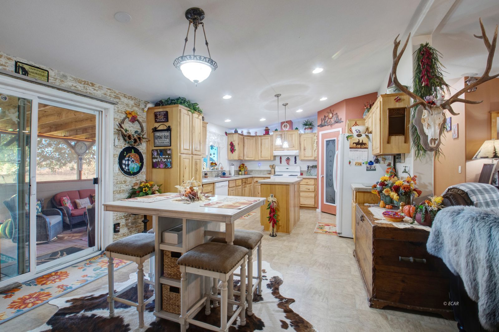 6433 Kayenta Drive Property Photo 8