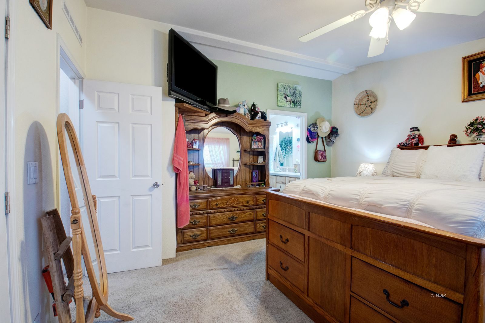 6433 Kayenta Drive Property Photo 15