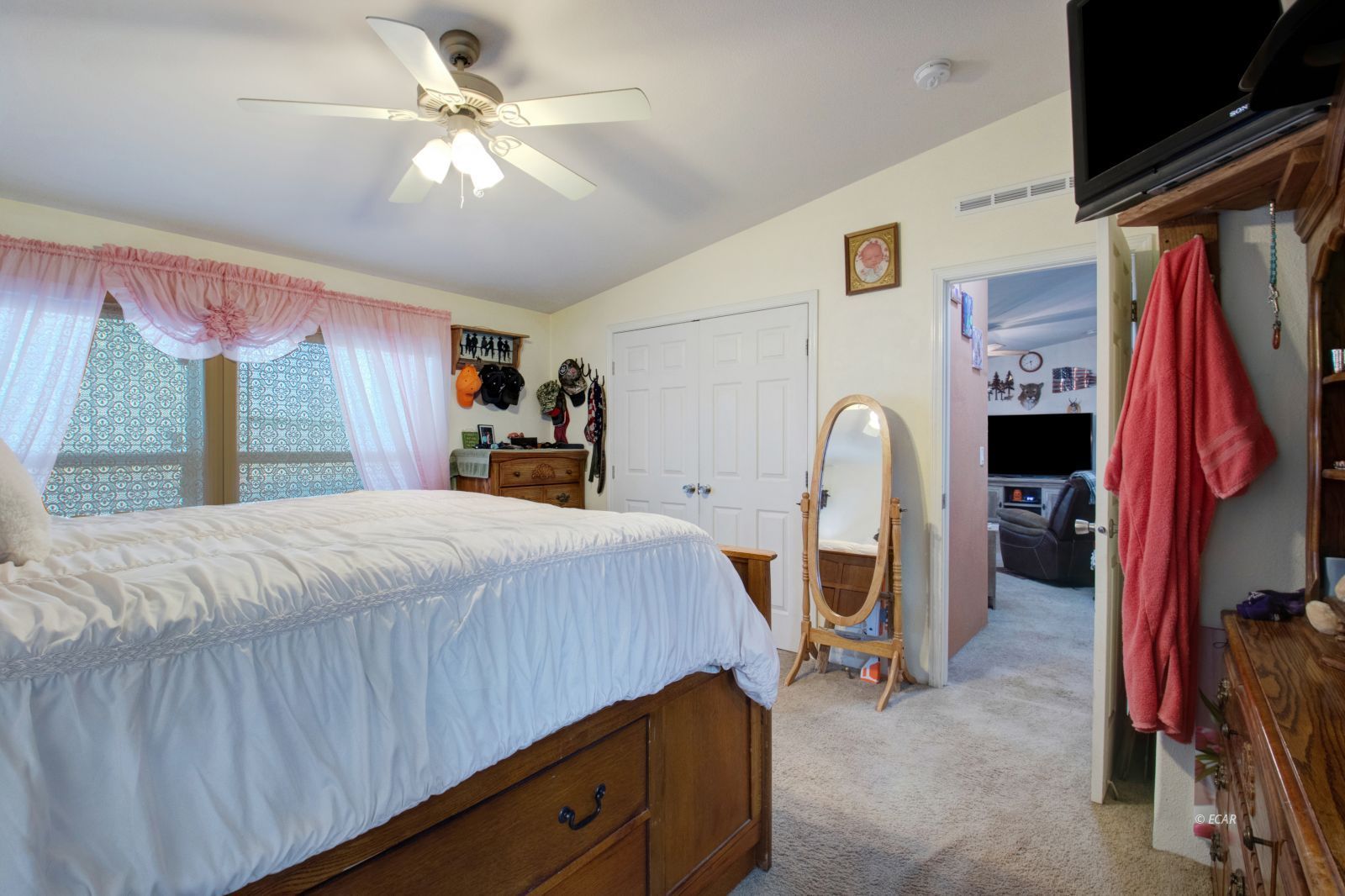 6433 Kayenta Drive Property Photo 16