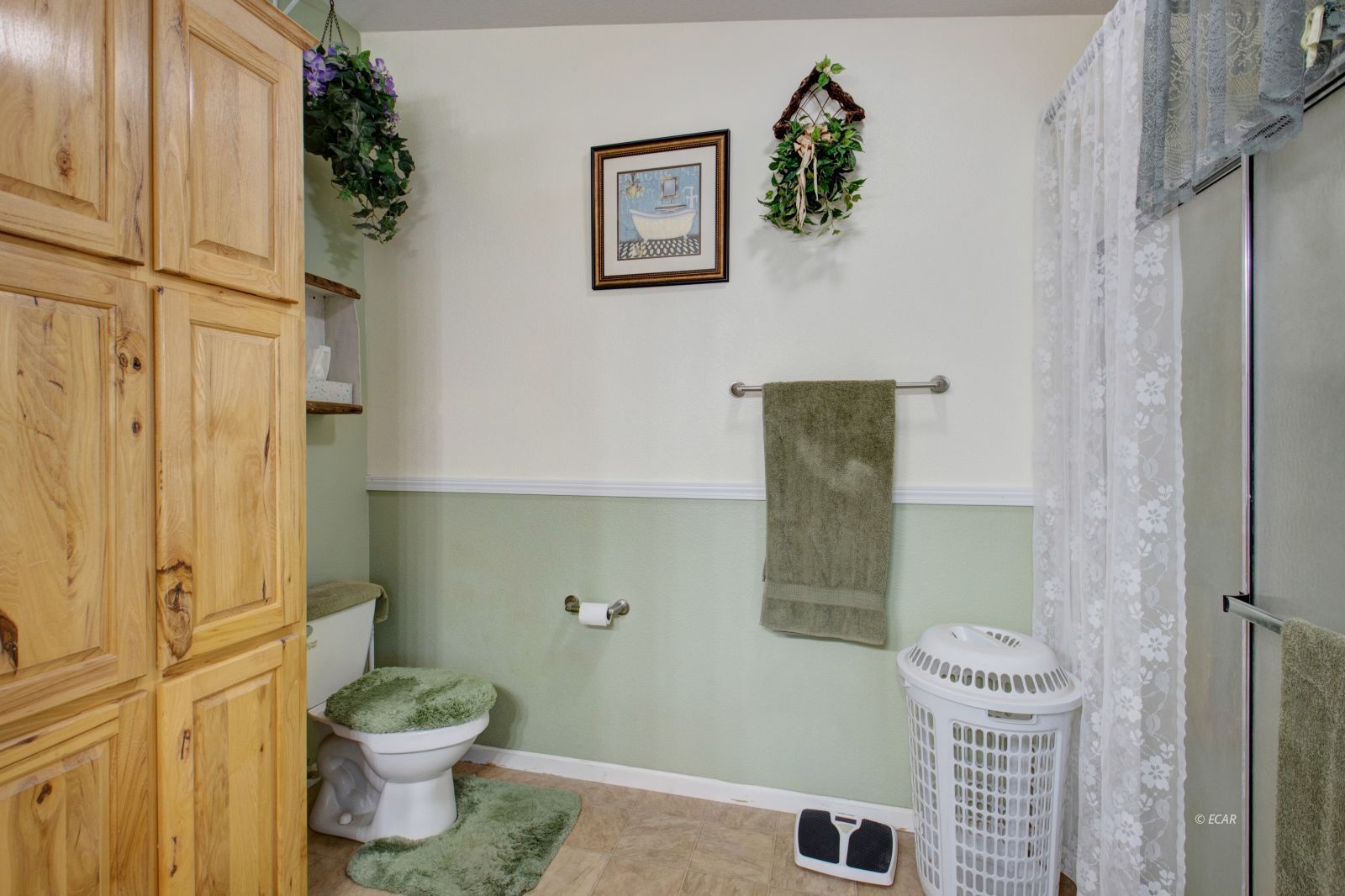 6433 Kayenta Drive Property Photo 17