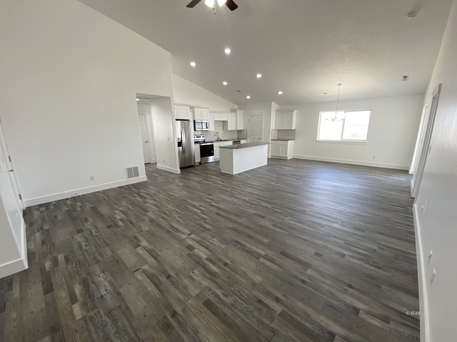 2675 Mesquite Way Property Photo 3