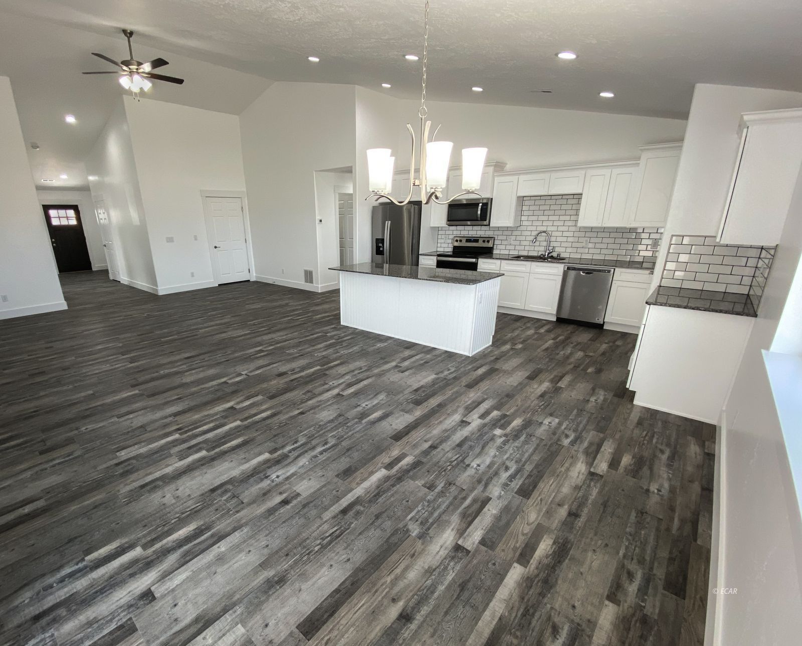 2675 Mesquite Way Property Photo 4