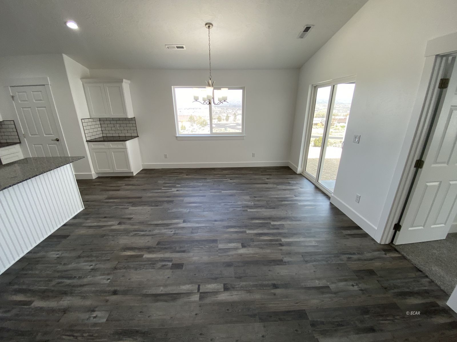 2675 Mesquite Way Property Photo 8