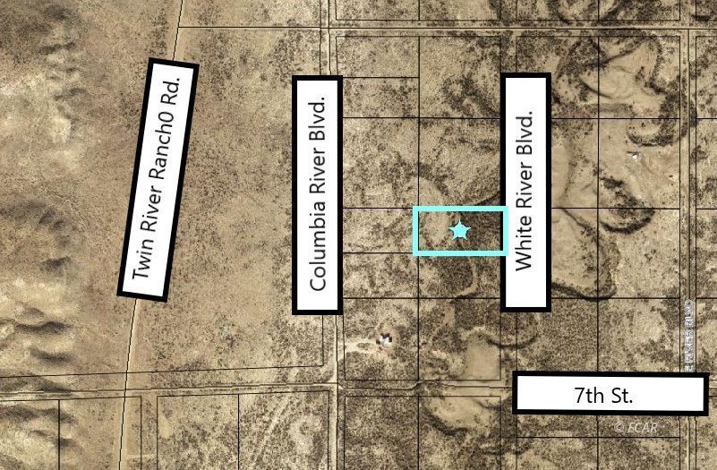 7527 White River Boulevard Property Photo 2