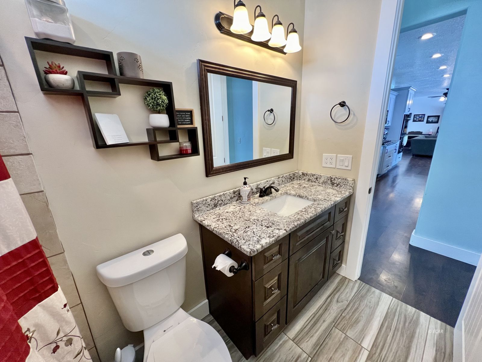 4926 Seneca Avenue Property Photo 22