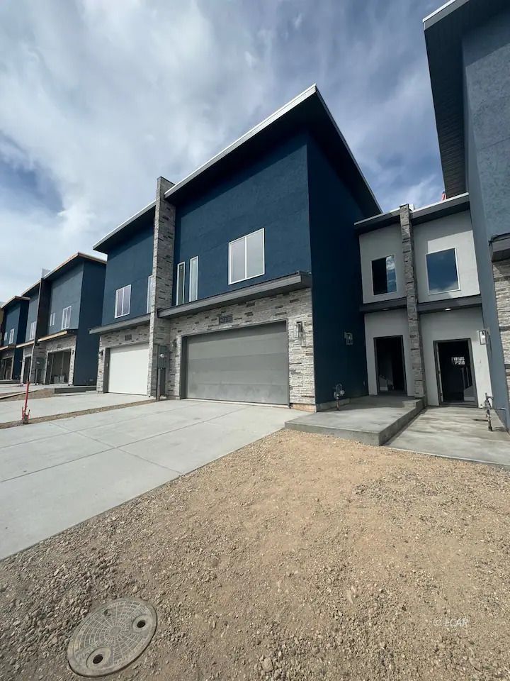 2445 N 5th Street Property Photo