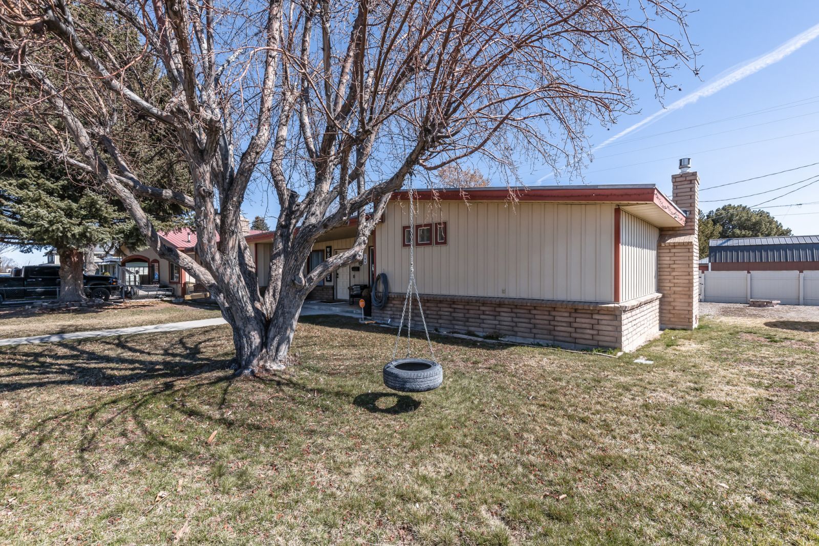 108 Walnut Street Property Photo 4