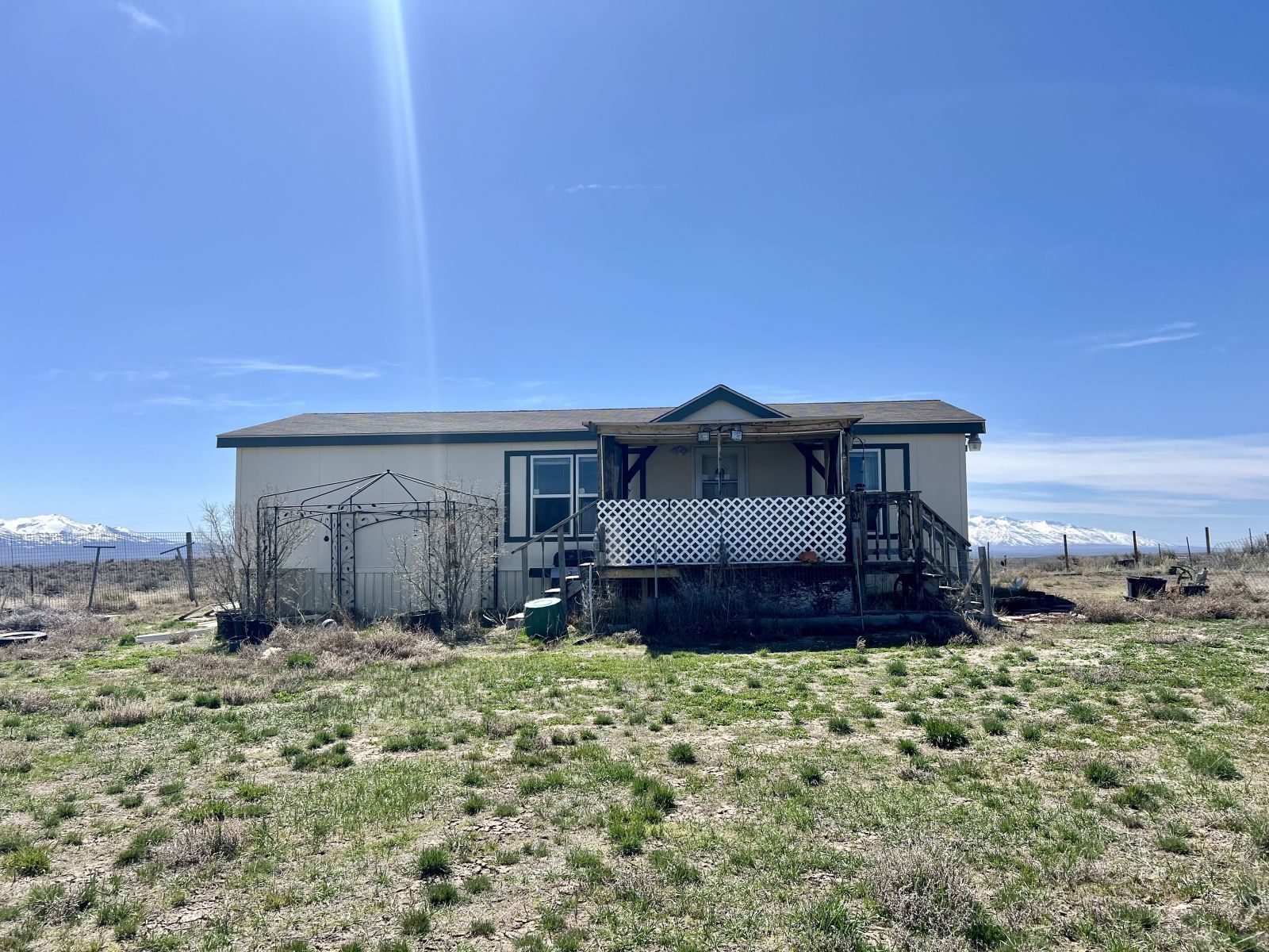 9588 2nd Street Property Photo