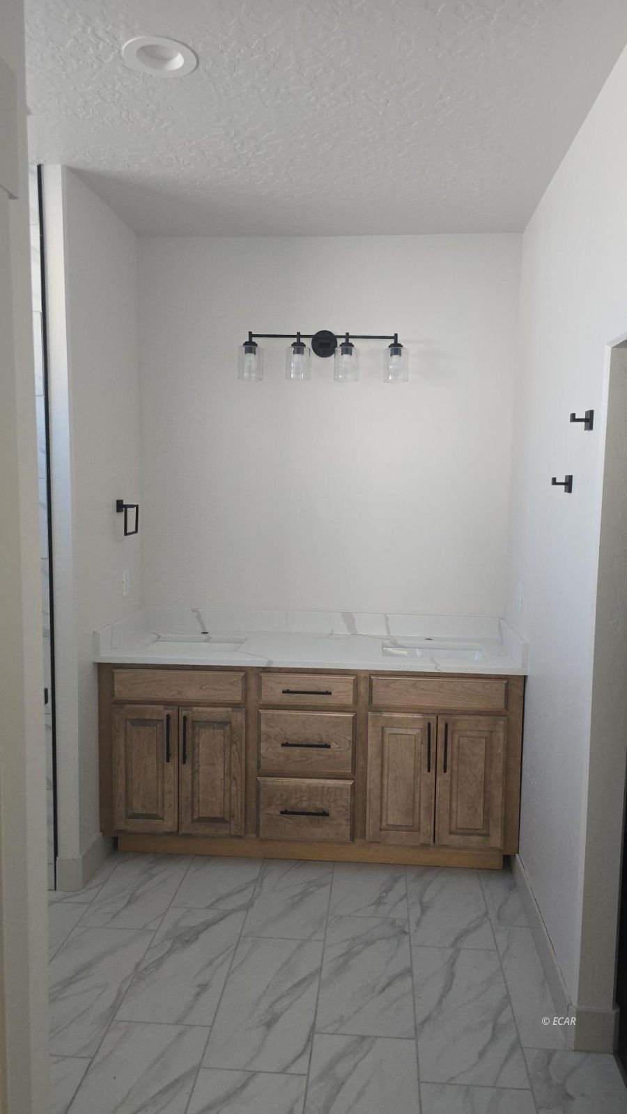 2611 Platinum Drive Property Photo 10