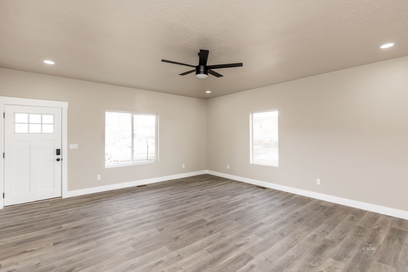 2613 Platinum Drive Property Photo 10