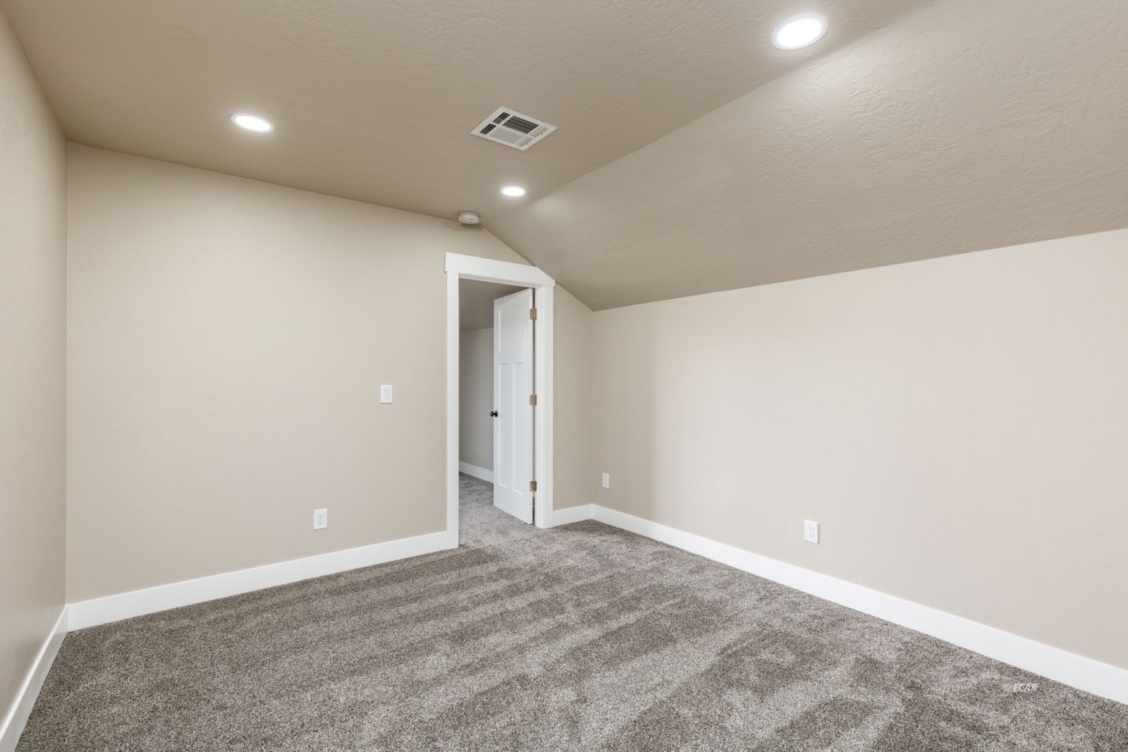 2613 Platinum Drive Property Photo 33