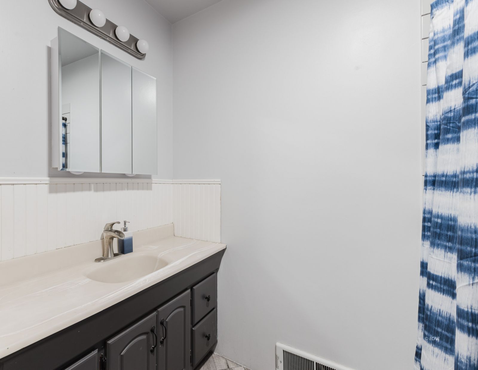 546 Shadybrook Drive Property Photo 18
