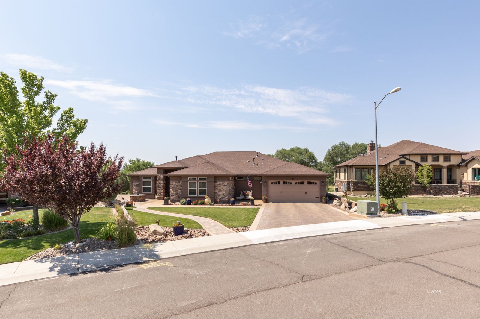 115 Woods Court Property Photo