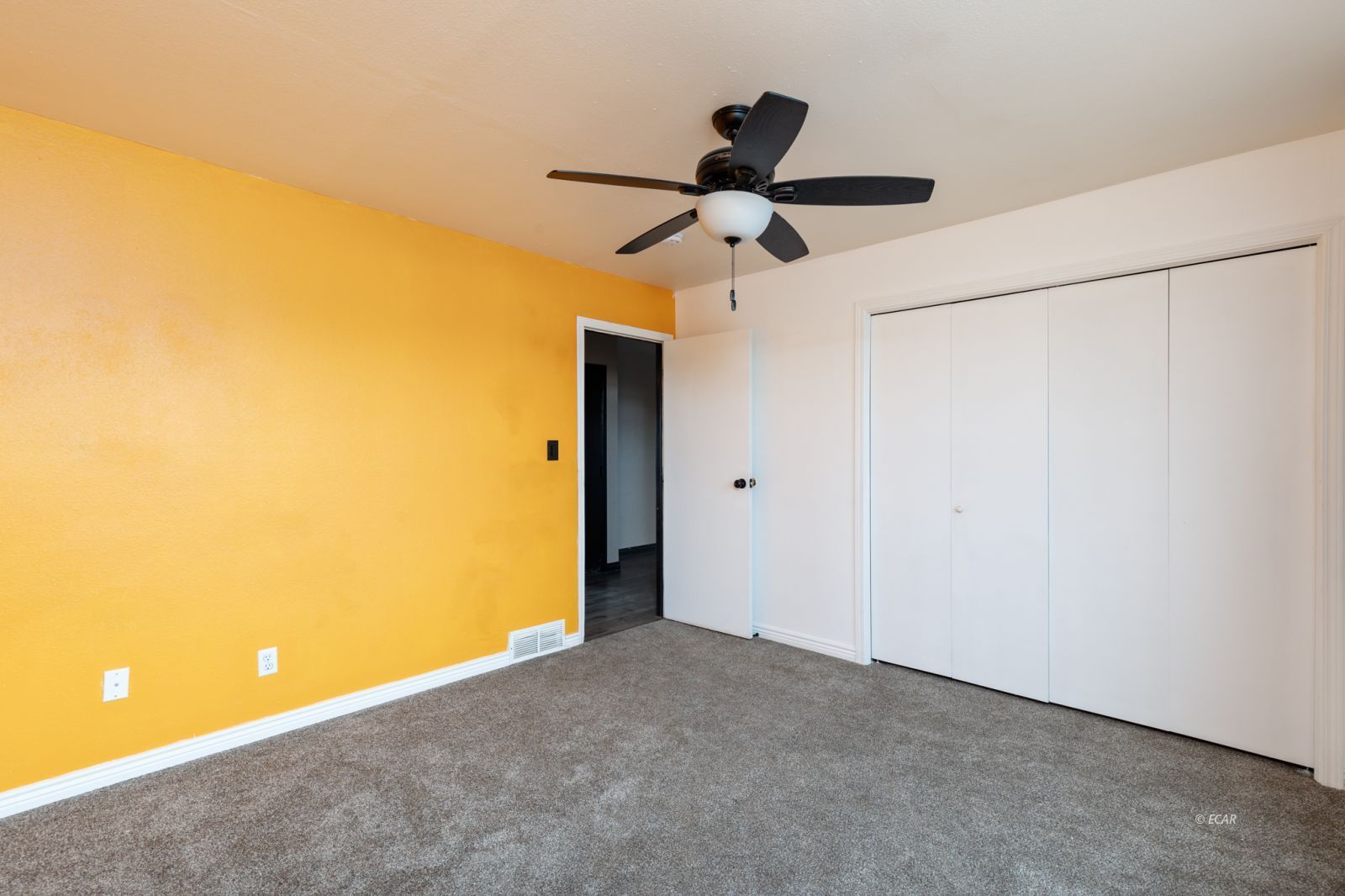 285 Country Club Parkway Property Photo 21