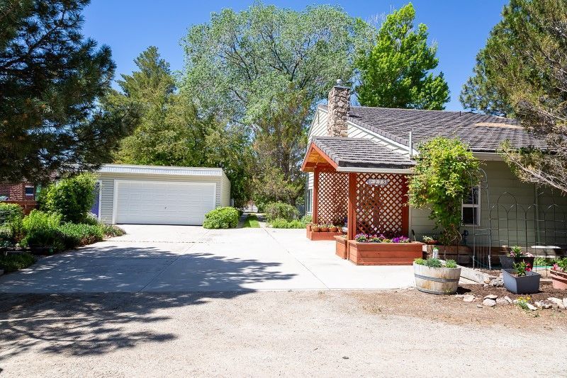 275 2nd Street Property Photo 2