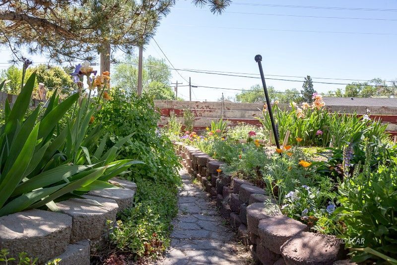 275 2nd Street Property Photo 12