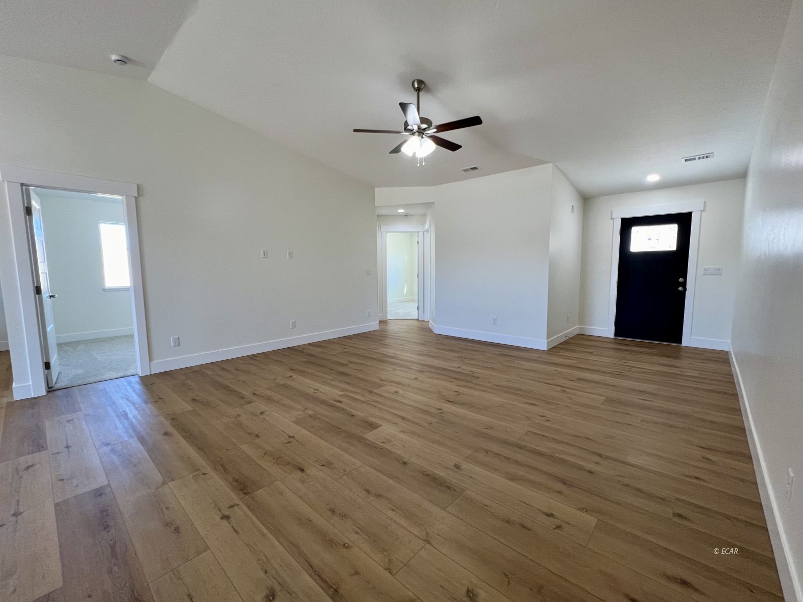 2802 Incline Avenue Property Photo 3