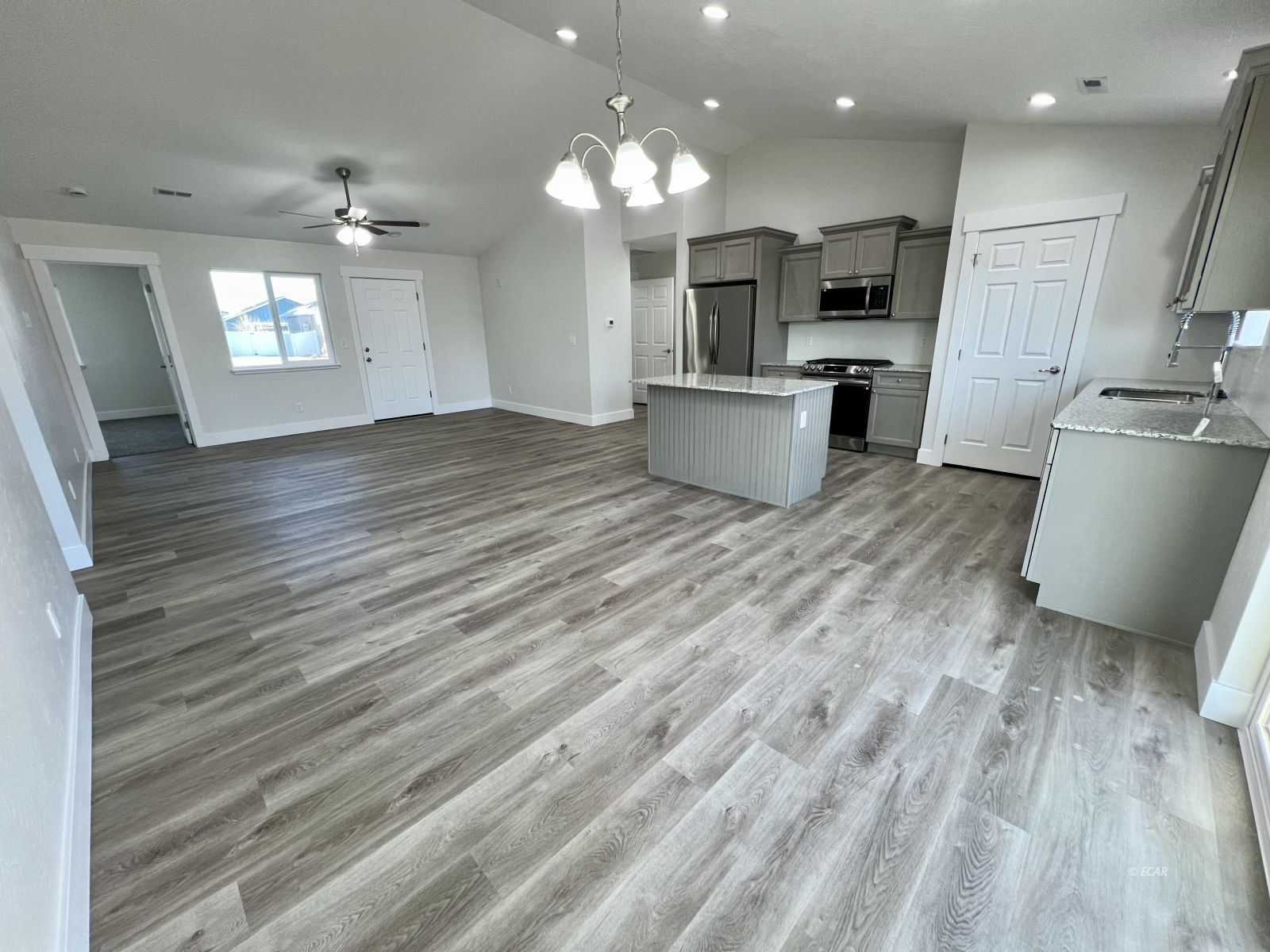 2801 Incline Avenue Property Photo 4