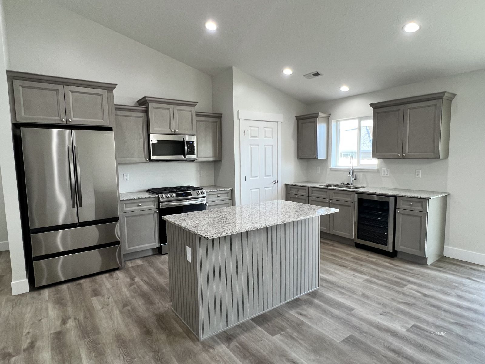 2801 Incline Avenue Property Photo 5