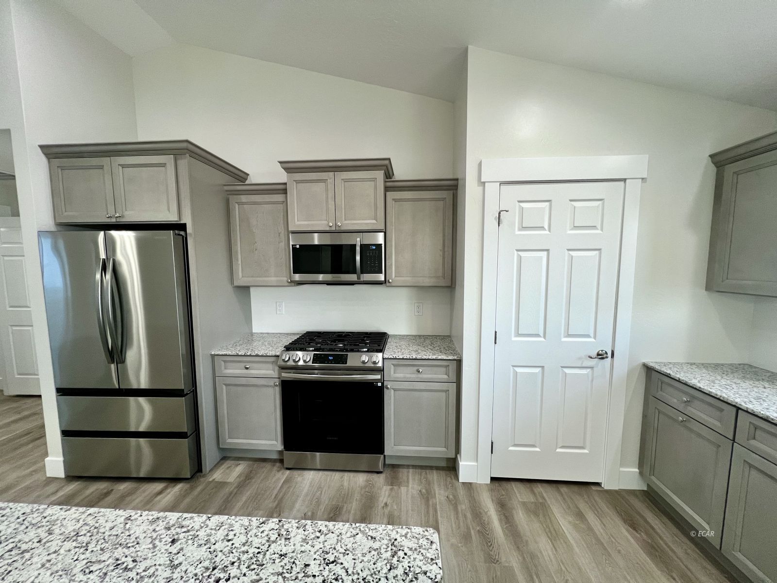 2801 Incline Avenue Property Photo 8