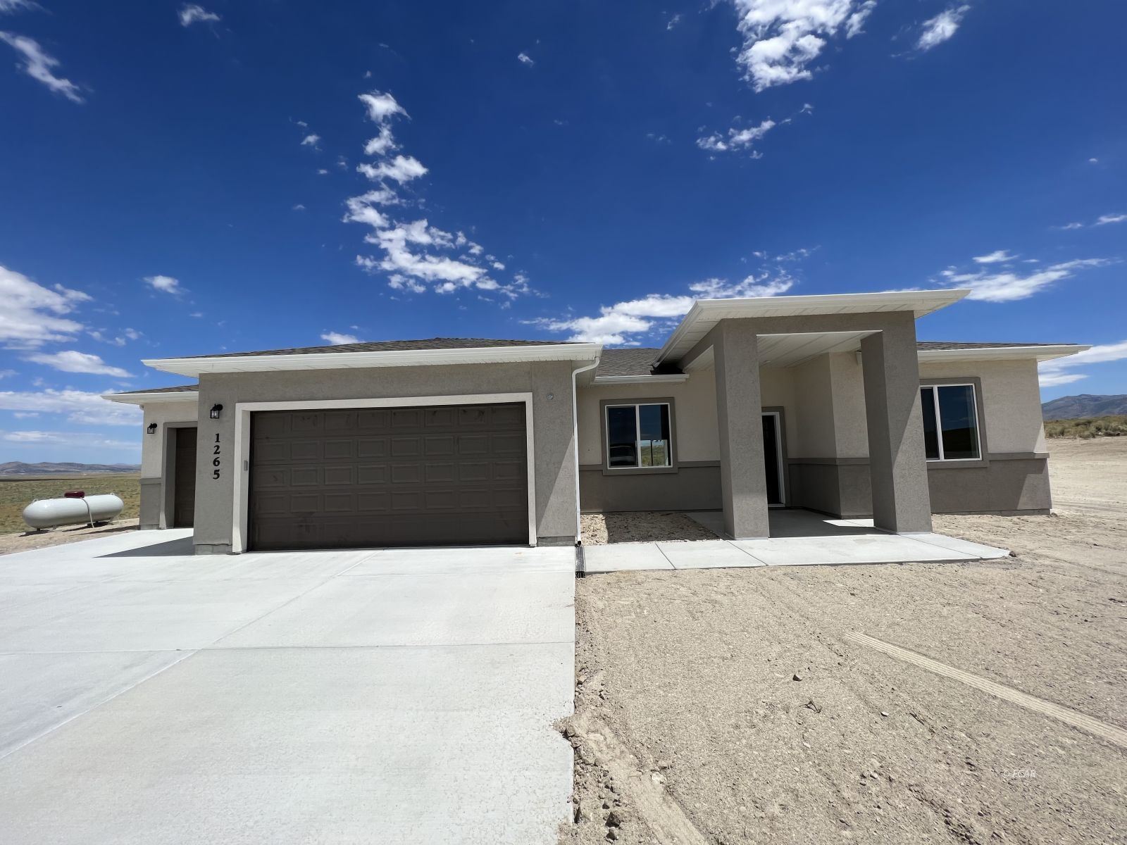 2666 Mesquite Way Property Photo