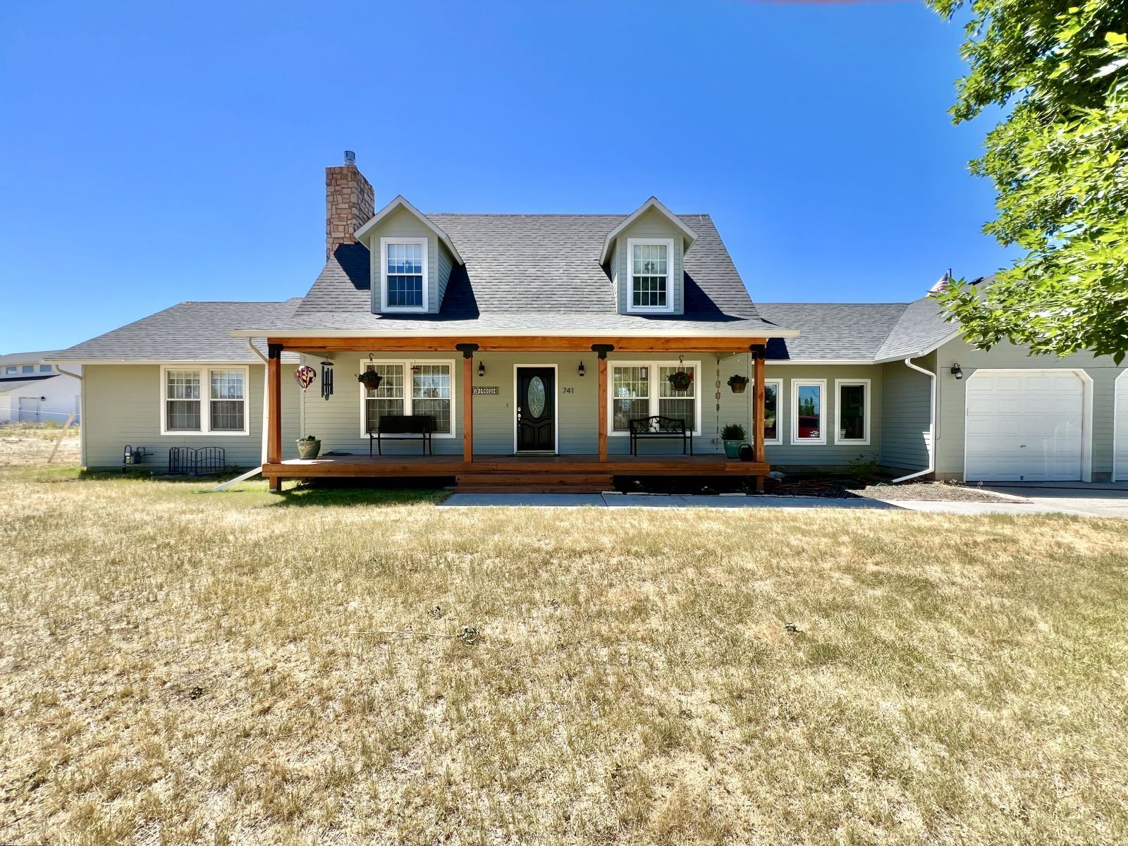 741 Spring Creek Parkway Property Photo