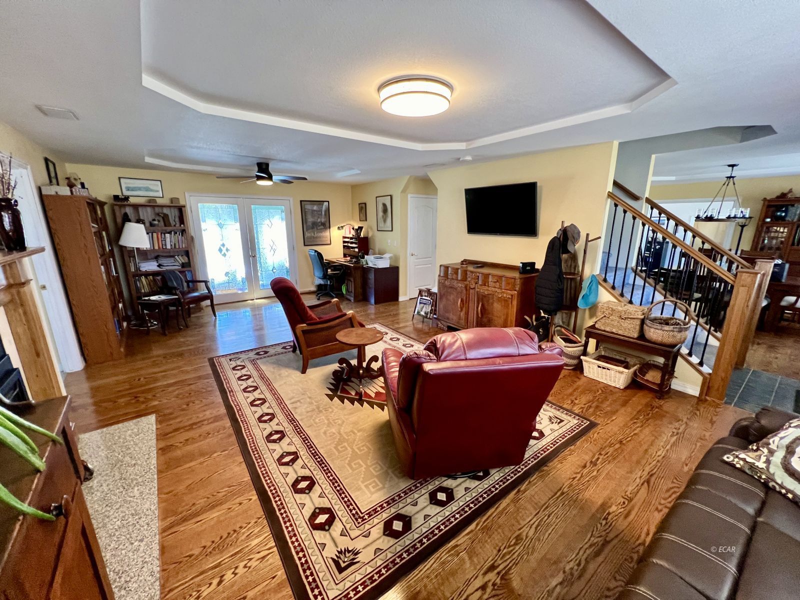 741 Spring Creek Parkway Property Photo 3
