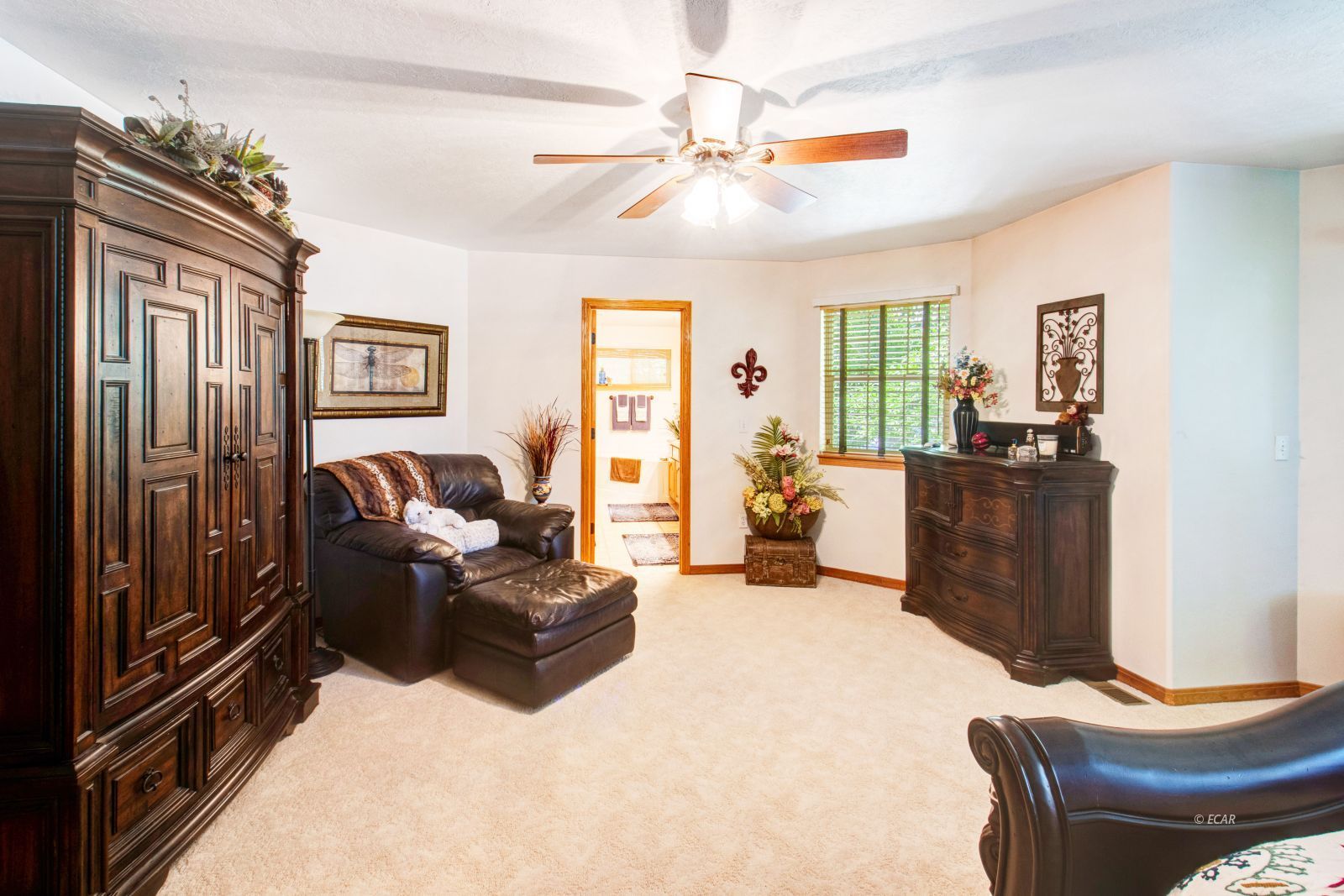 107 Meadow Ridge Court Property Photo 16