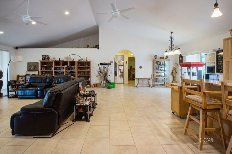 8826 Coal Mine Canyon Road Property Photo 7
