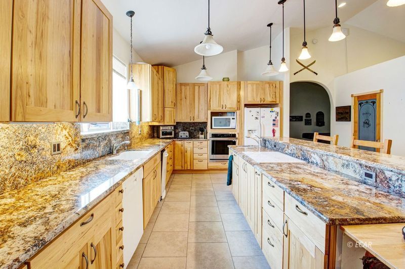 8826 Coal Mine Canyon Road Property Photo 9