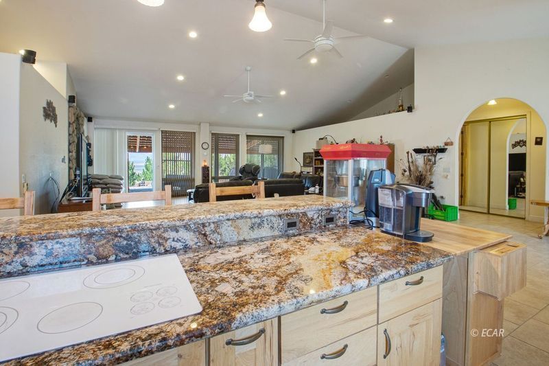 8826 Coal Mine Canyon Road Property Photo 11