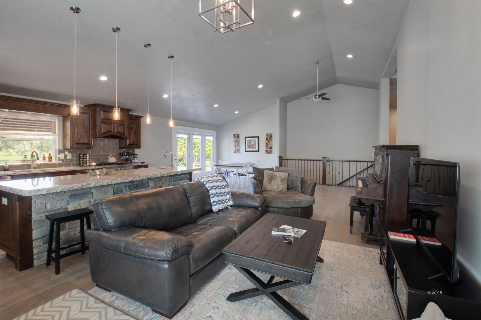 2014 Ruby View Drive Property Photo 9