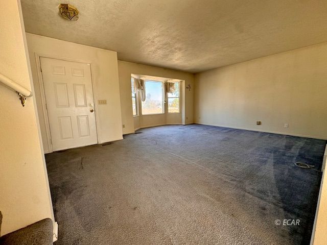 2587 Sunnyside Avenue Property Photo 4
