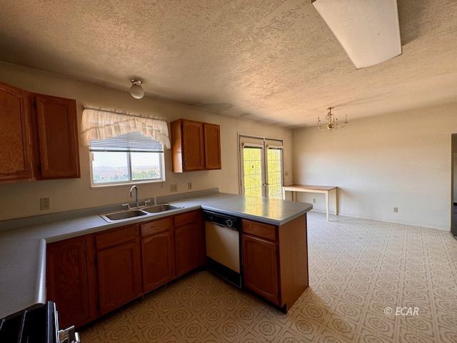 2587 Sunnyside Avenue Property Photo 7