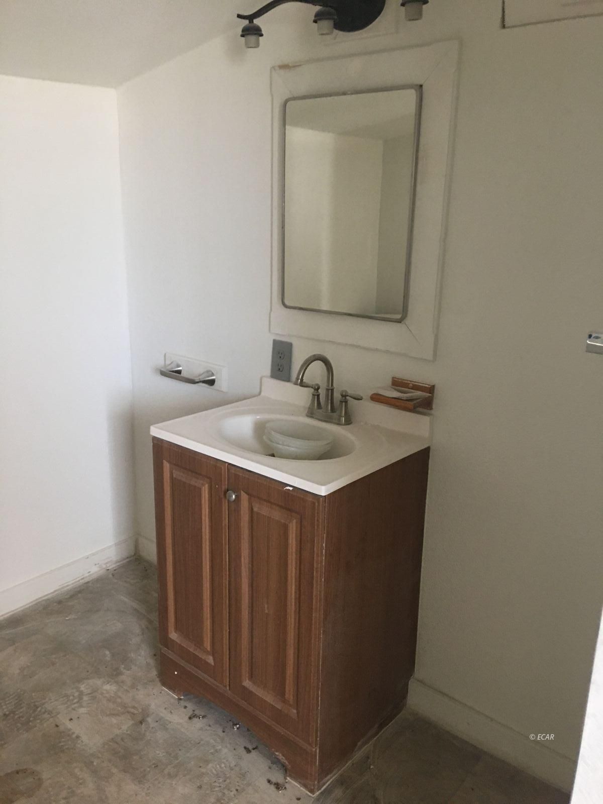 252 Bergara Avenue Property Photo 6