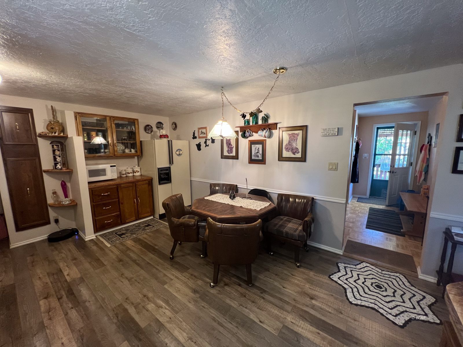 5113 Victory Boulevard Property Photo 12