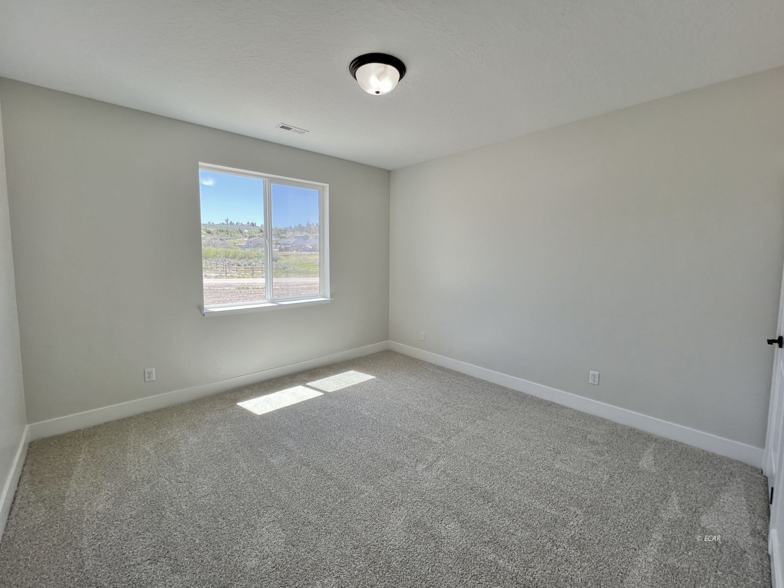 431 Country Club Plaza Property Photo 10