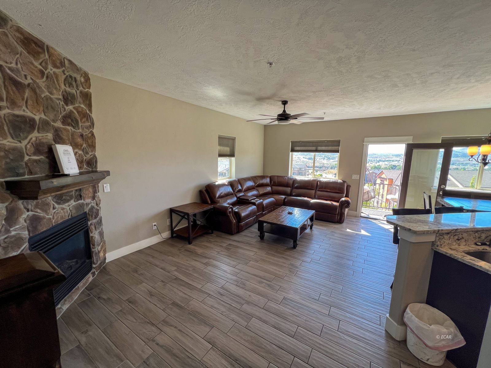 2428 Khoury Lane Property Photo 3