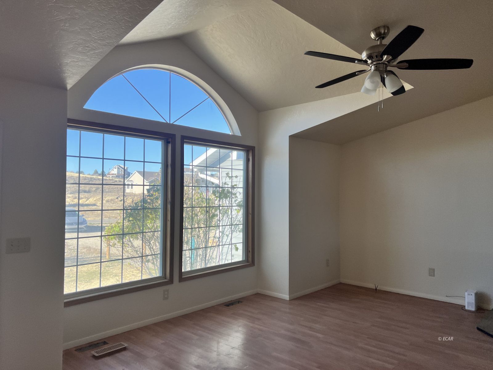 828 Thistle Drive Property Photo 13