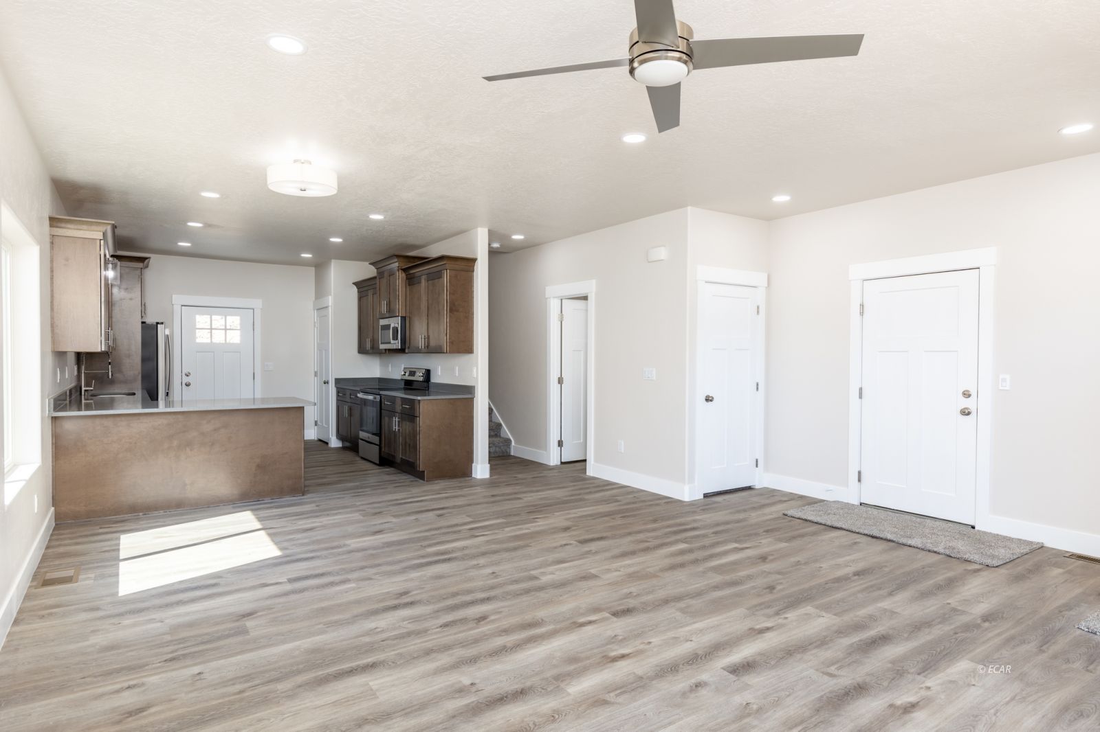 2619 Platinum Drive Property Photo 9