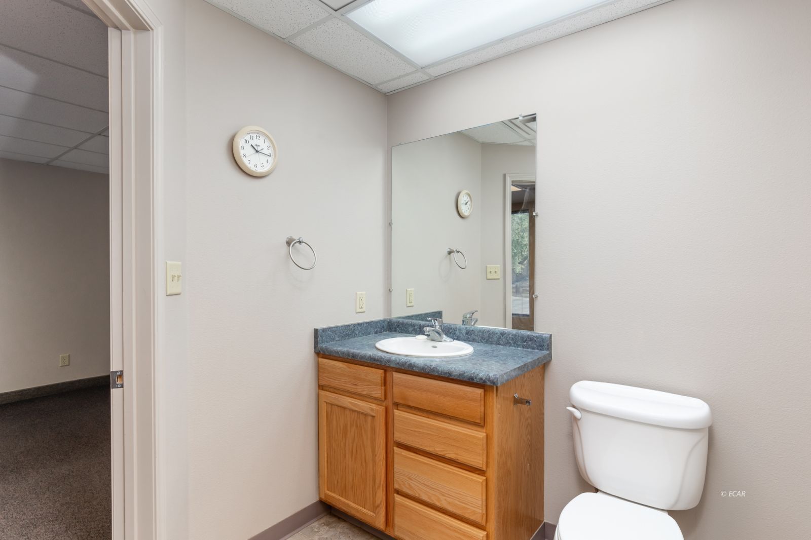 1750 Manzanita Lane Property Photo 11