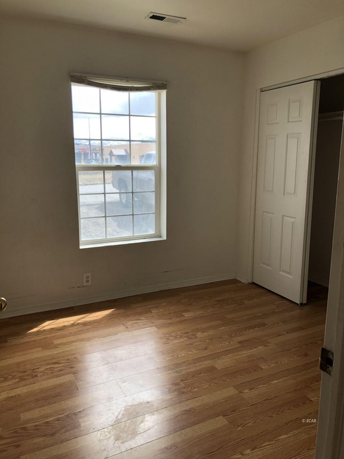 228 Spring Creek Parkway Property Photo 10