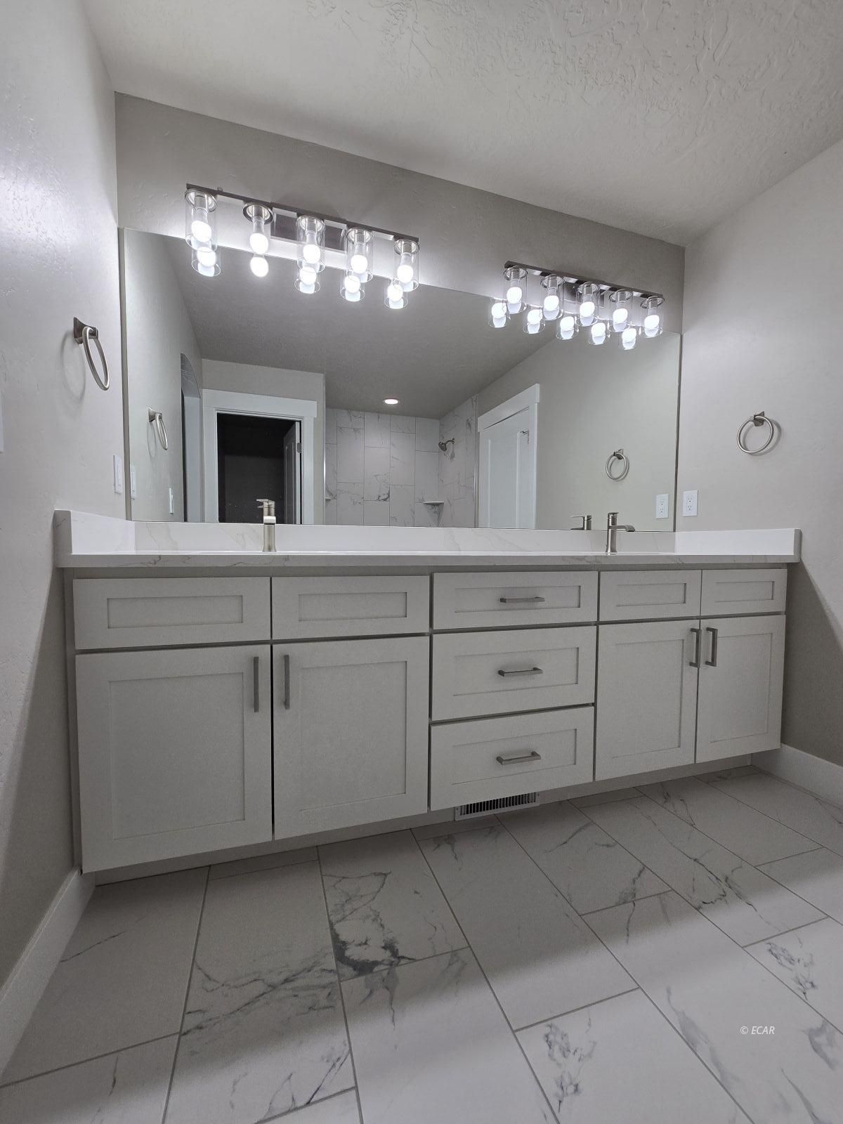 211 Spring Creek Parkway Property Photo 18