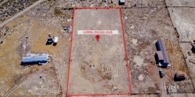 10950 Wood Avenue Property Photo 4
