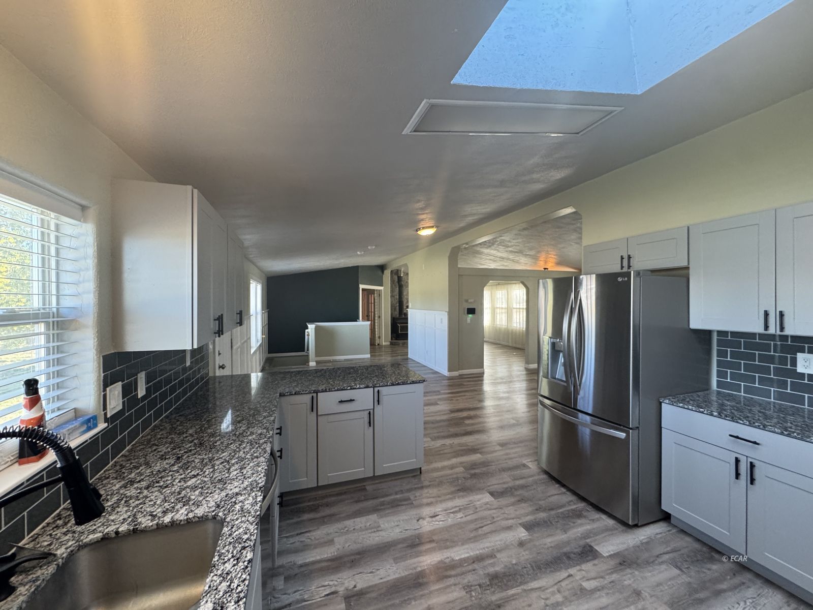 390 Oakshire Drive Property Photo 11