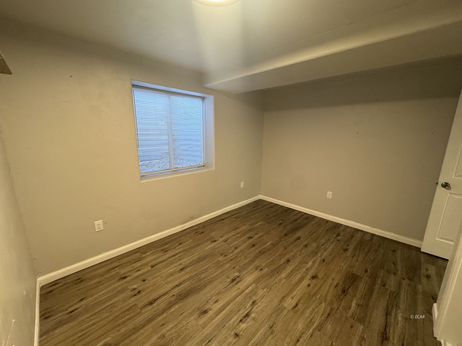 390 Oakshire Drive Property Photo 34