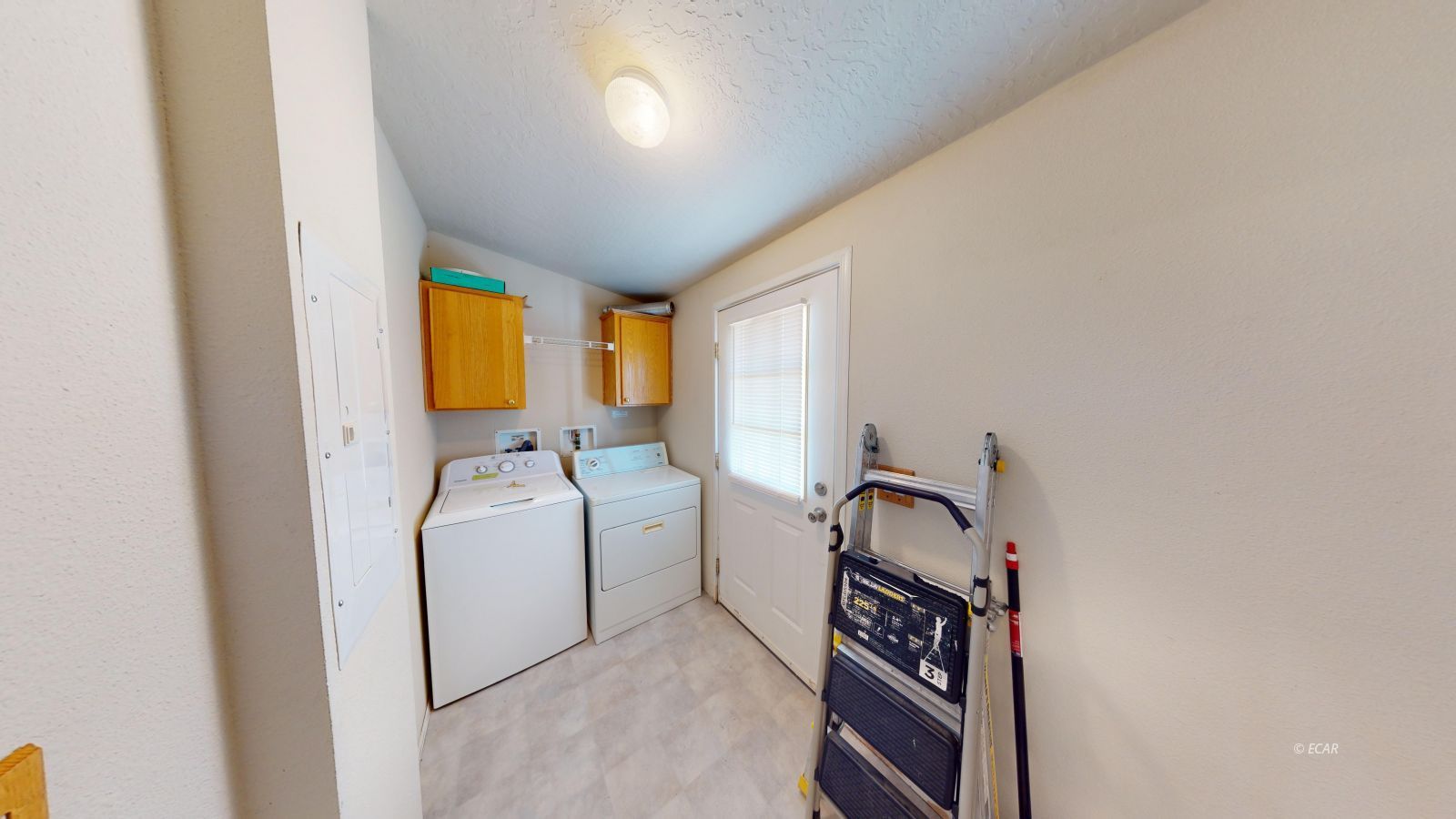1353 Lakeview Drive Property Photo 30