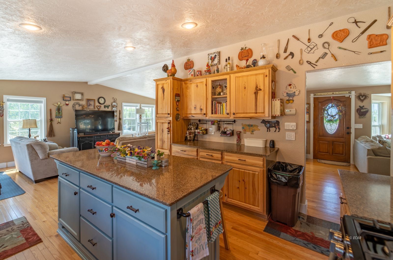 4759 Spear Street Property Photo 16