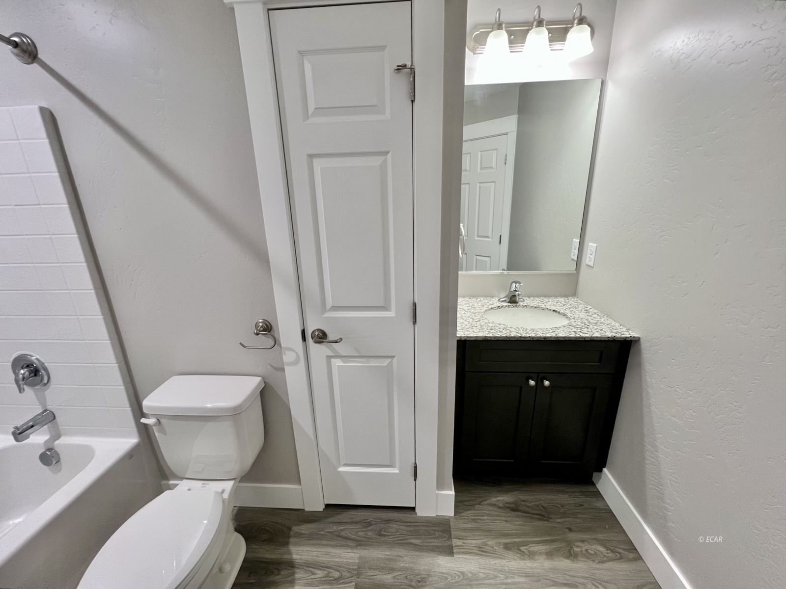 488 Flora Plaza Property Photo 16